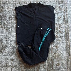 Figs scrubs set in black